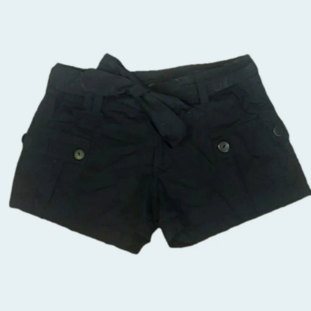 Santiki Black Cargo Shorty Shorts sz S